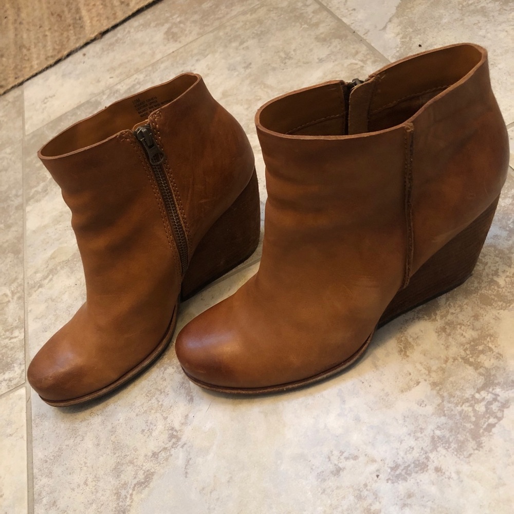 KORK-EASE Natalya wedge booties